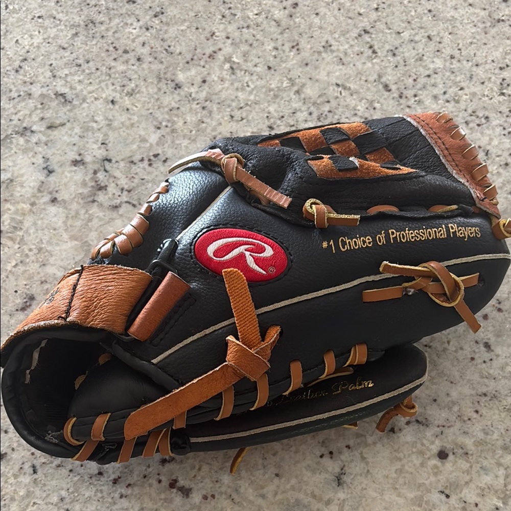 Rawlings Pro Playmaker Series Black and Tan Glove 10.5 inch